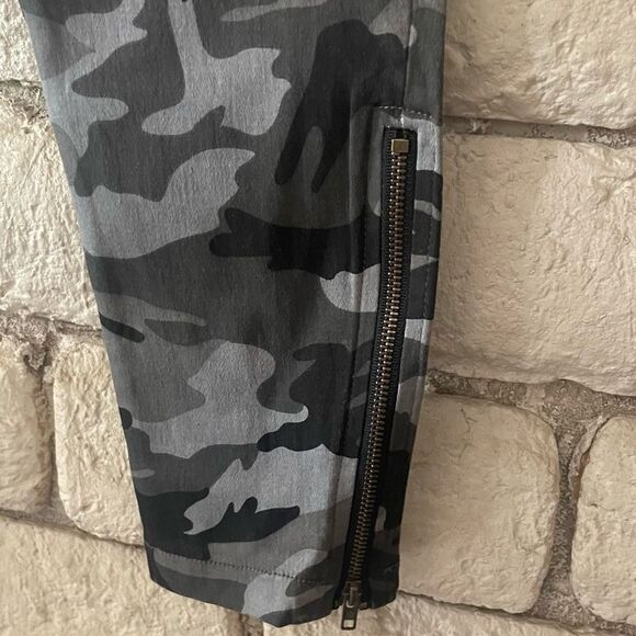 Mittoshop Women's Camouflage Skinny Pants - Picture 3 of 7